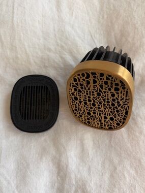 Diptyque Electric Diffuser Wall Plug In + 34 Blvd Saint Germain Insert